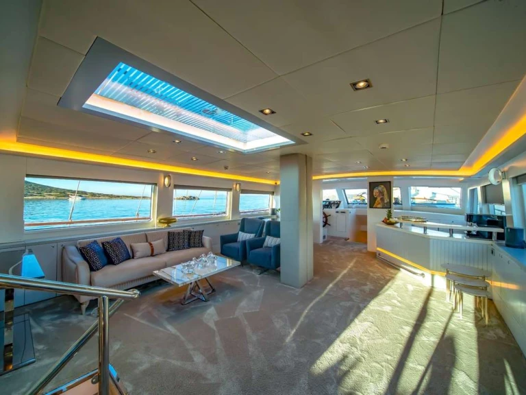 Bareboat Rental Luxury Yacht Turkish shipyard with a boat licence