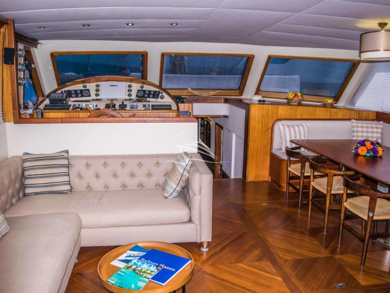 Rent a Mastori Yachts, Bodrum Papa Joe Piraeus