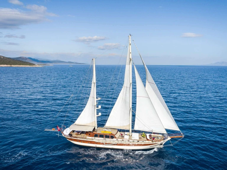 Rent a Custom Estrella De Mar Bodrum