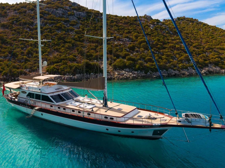MURAL SHIPYARDS GETAWAY in Göcek on SamBoat