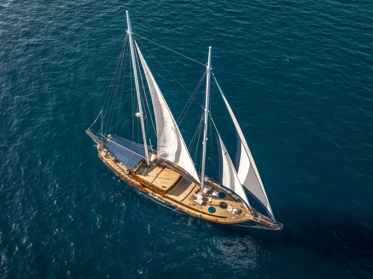 Luxury Yacht rental in Trogir - Custom Smart Spirit