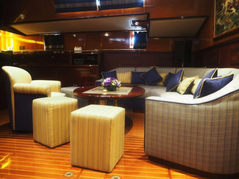 Luxury Yacht for rent Athens at the best price