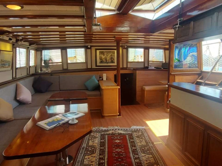Bareboat Rental Luxury Yacht COBAN TURKEY with a boat licence