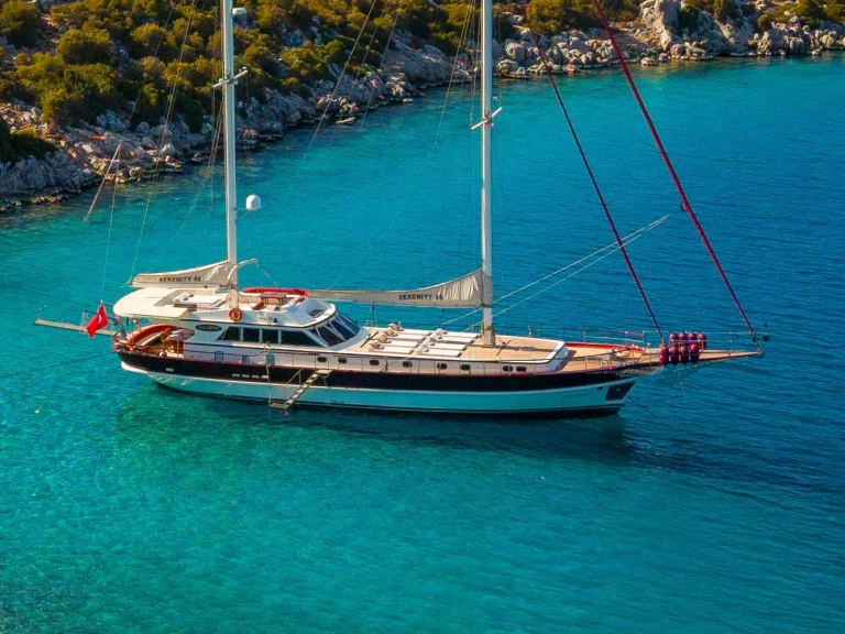 Luxury Yacht for rent Göcek at the best price
