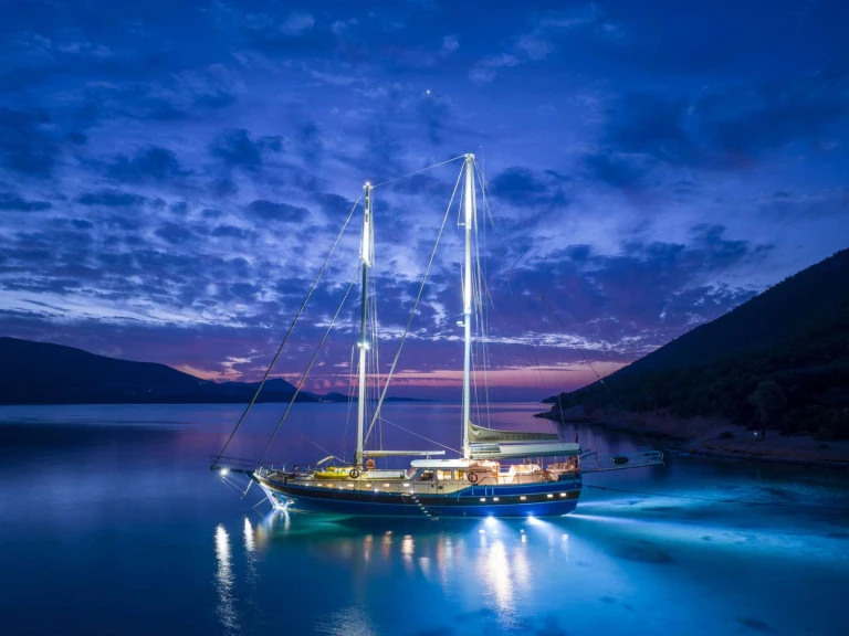 Luxury Yacht rental with or without captain Bodrum-Shipyard Bodrum