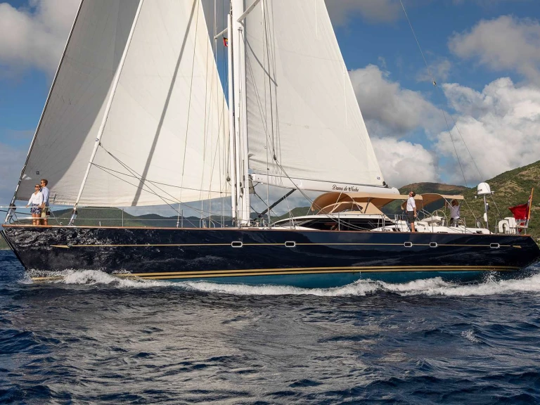 Rent a Oyster Marine DAMA DE NOCHE Caribbean