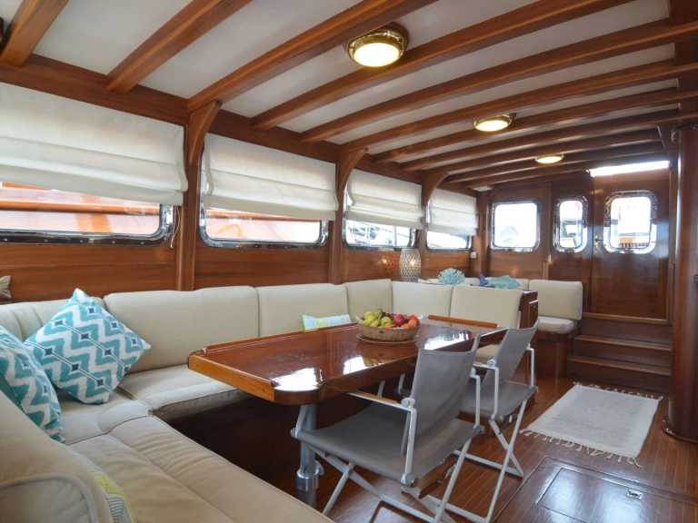 Luxury Yacht rental in Milazzo -  Mar e Mar