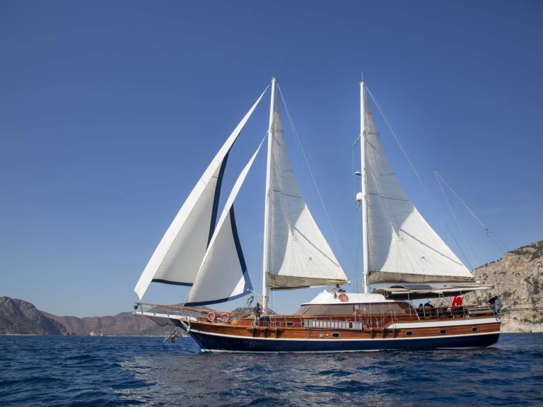 Boat rental  Yüce Bey 1 in Marmaris on Samboat