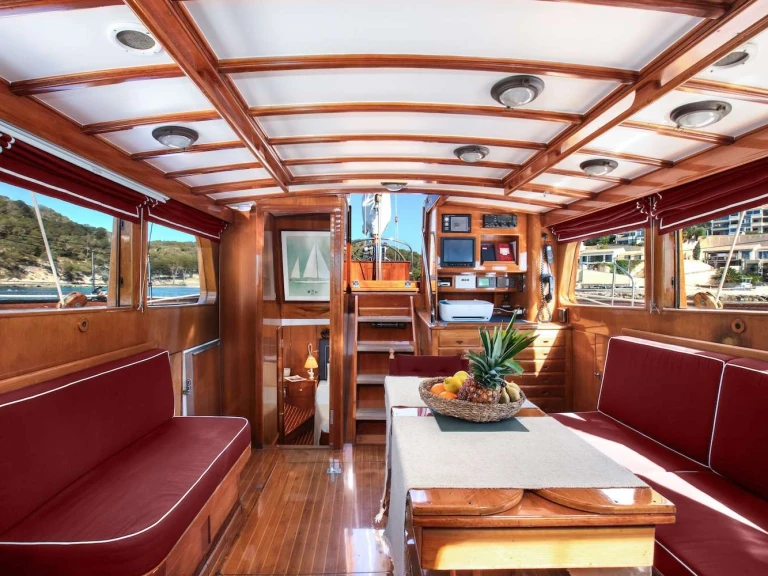 Luxury Yacht rental in French Riviera - Abeking & Rasmussen GAEL I