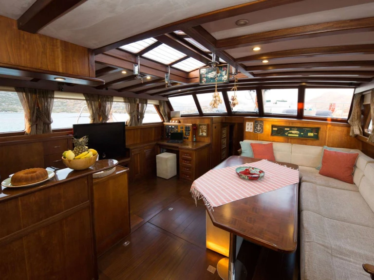 Luxury Yacht rental in Rhodes Island - Orion Yachts Lady Freya