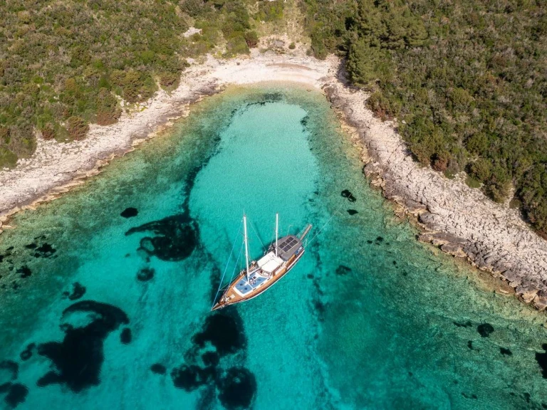 Yacht charter Split cheap Hera