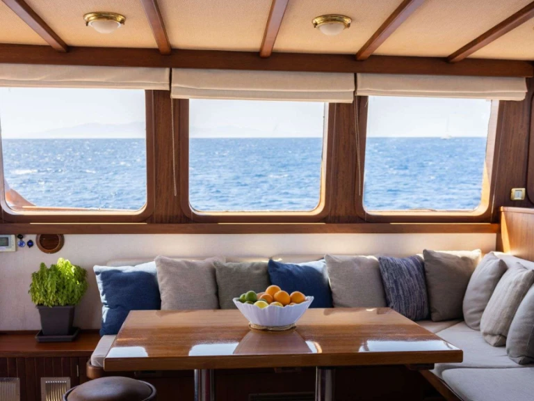 Yacht charter Mykonos (Island) cheap SEATZEN