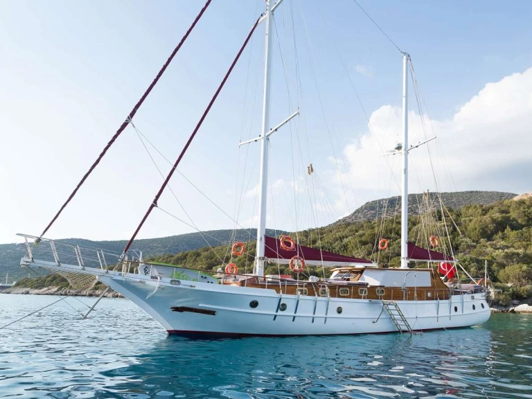 Luxury Yacht for rent Bodrum at the best price