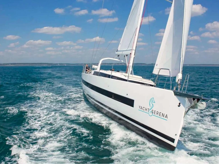 Luxury Yacht rental with or without captain Bénéteau Red Hook