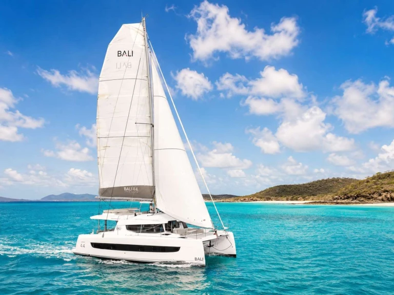 Luxury Yacht rental in Exuma District - Bali JACKALOPE