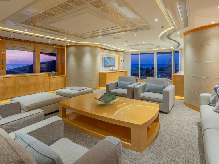 Luxury Yacht rental in Bahamas - Heesen SOUTH