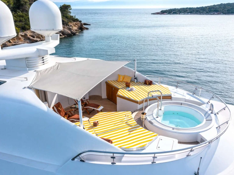 Yacht charter Piraeus cheap VERA