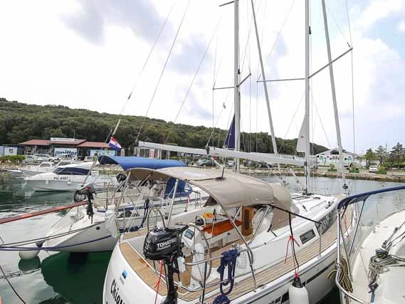 Bavaria Cruiser 34 charter bareboat or captained in  Pula