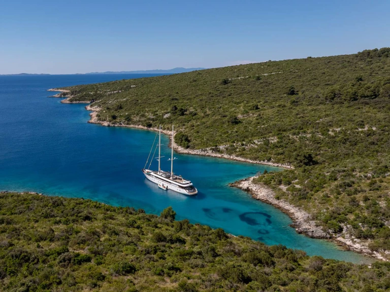 Luxury Yacht rental with or without captain Custom Croatia