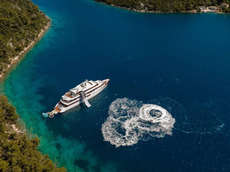 Boat rental Custom YOLO in Split on Samboat