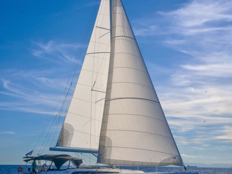 Sailboat for rent Alimos at the best price