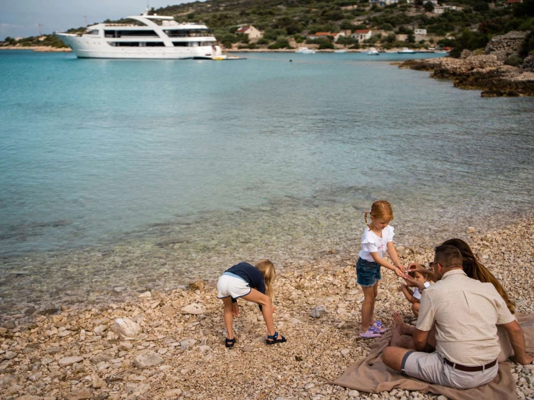 Luxury Yacht for rent Split at the best price