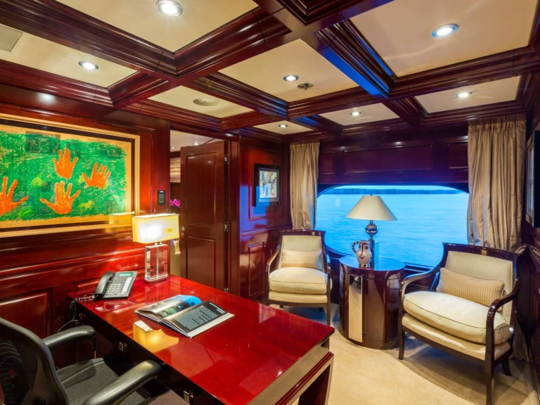 Bareboat Rental Luxury Yacht Christensen with a boat licence