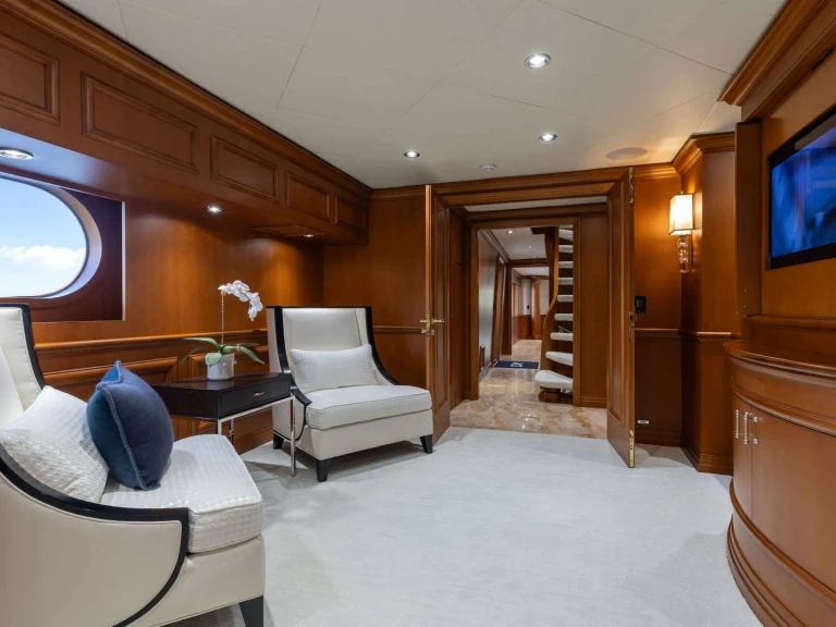 Intermarine Savannah M3 in Annapolis on SamBoat