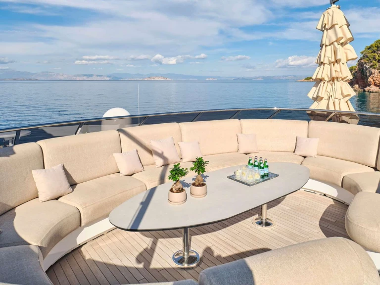 Luxury Yacht for rent Athens at the best price