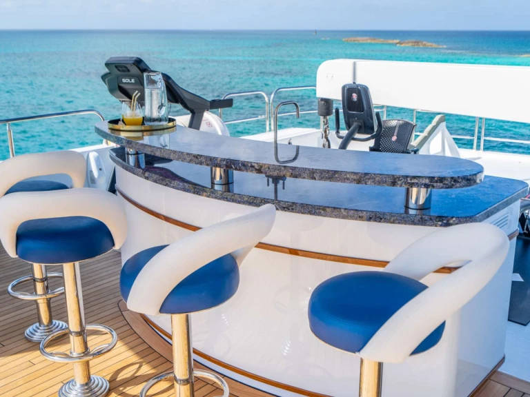 Luxury Yacht rental with or without captain Trinity Bahamas