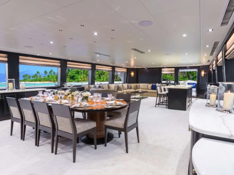 Yacht charter Fort Lauderdale cheap TANZANITE