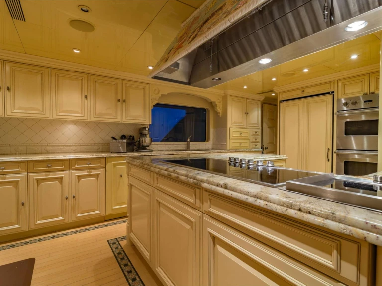 Yacht charter Bahamas cheap I LOVE THIS BOAT