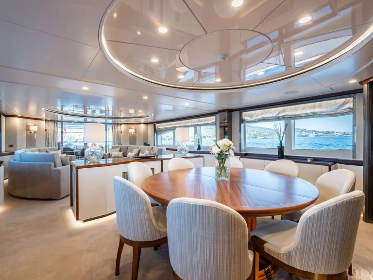 Luxury Yacht rental with or without captain CRN Ancona Cannes