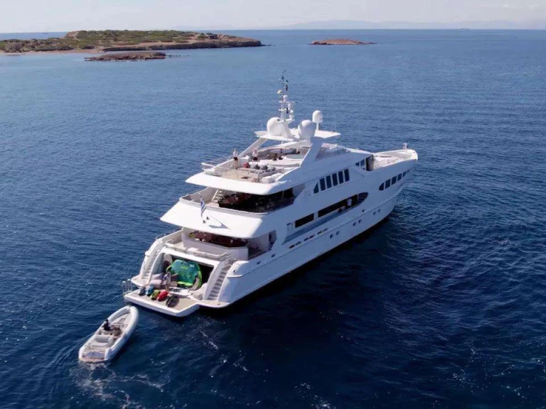 Boat rental Heesen BENIK in Athens on Samboat