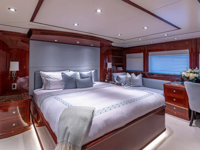 Splendor KASHMIR charter bareboat or captained in  Nassau