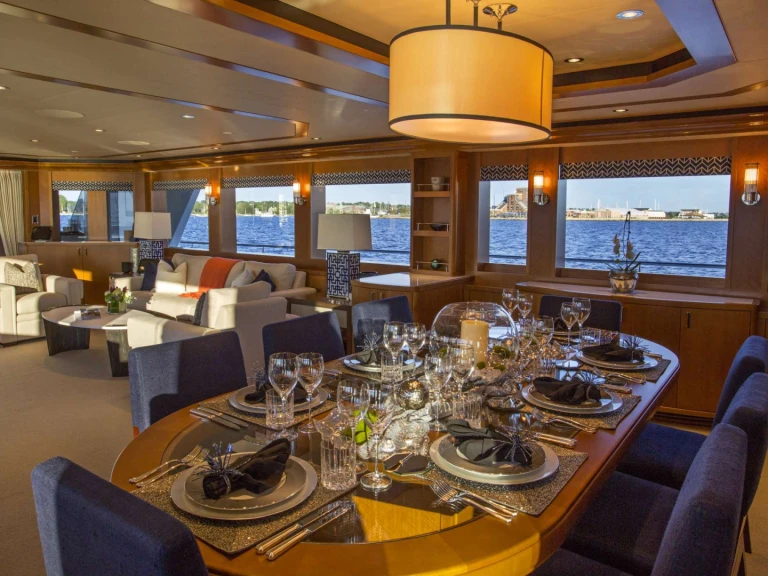 Luxury Yacht for rent Bahamas at the best price