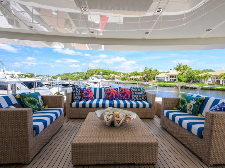 Bareboat Rental Luxury Yacht IAG with a boat licence