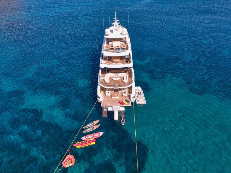 Boat rental Azimut VOLO MARE in Athens on Samboat