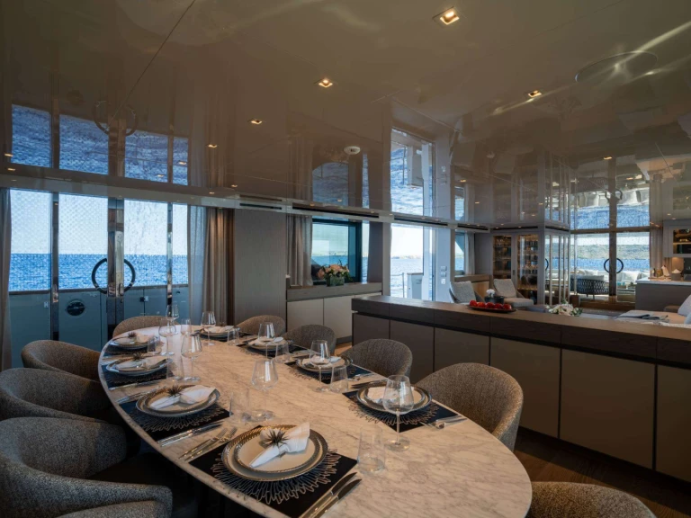 Luxury Yacht rental with or without captain San Lorenzo Australia