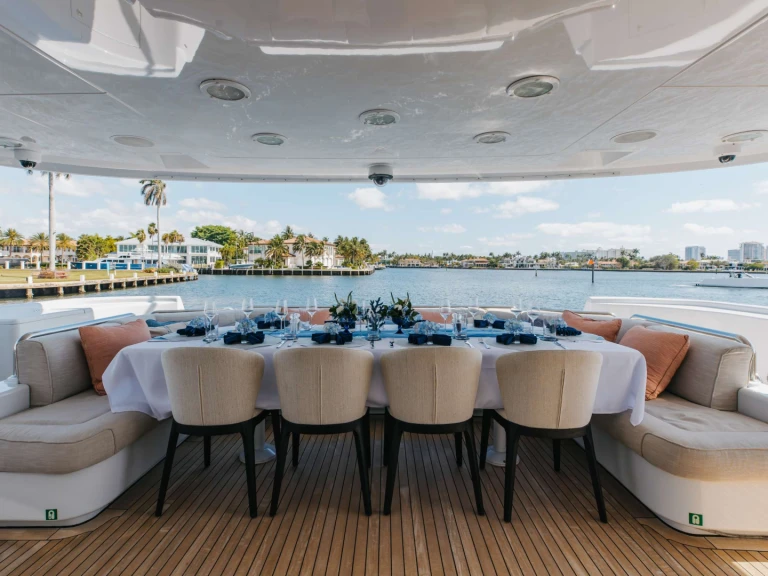 Luxury Yacht rental with or without captain delta Fort Lauderdale