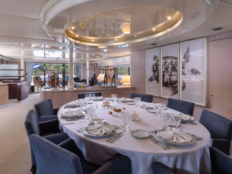 Luxury Yacht rental in Piraeus - Heesen MAGIX