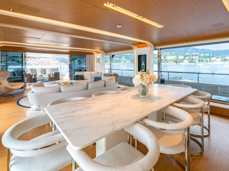 Boat rental Benetti ALLURIA in Monaco on Samboat