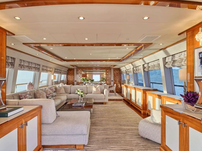 Yacht charter Piraeus cheap DRAGON