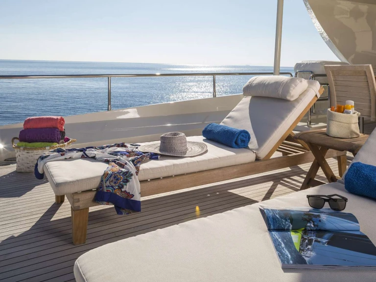 Posillipo RINI V in Athens on SamBoat