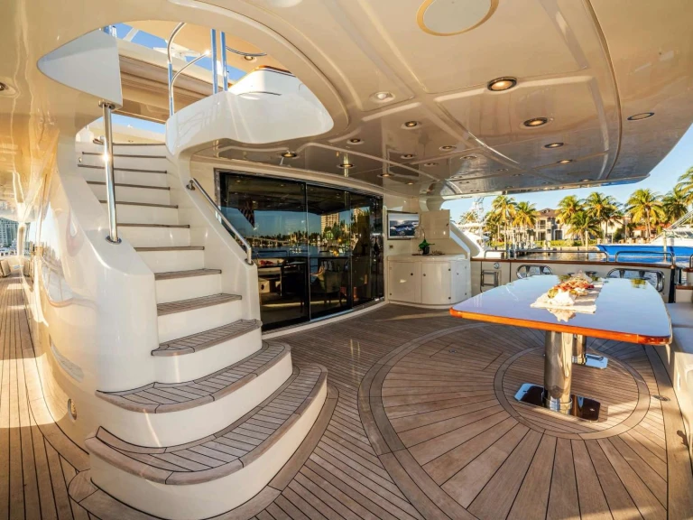 Boat rental Azimut VIVERE in Atlantic Highlands on Samboat