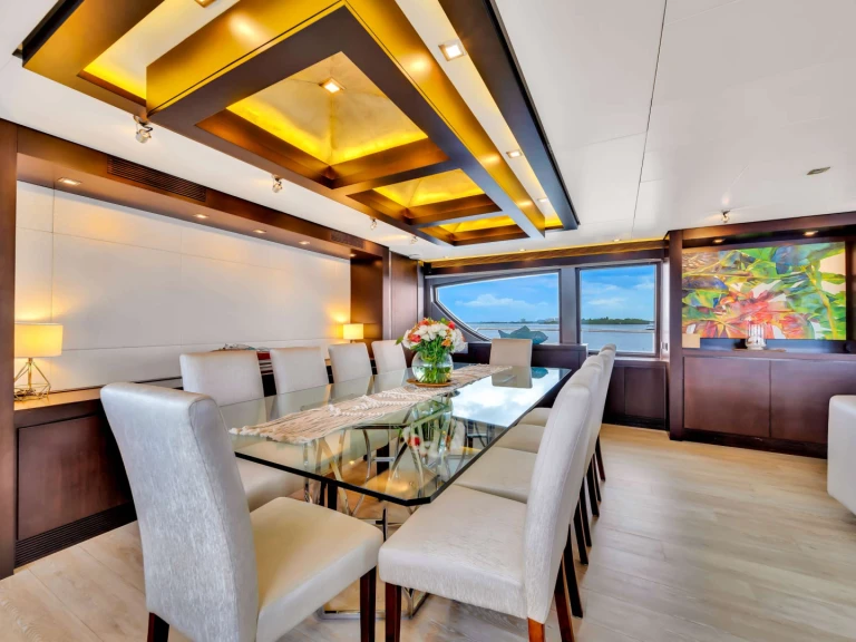 Luxury Yacht rental in Miami - Azimut RYLAX