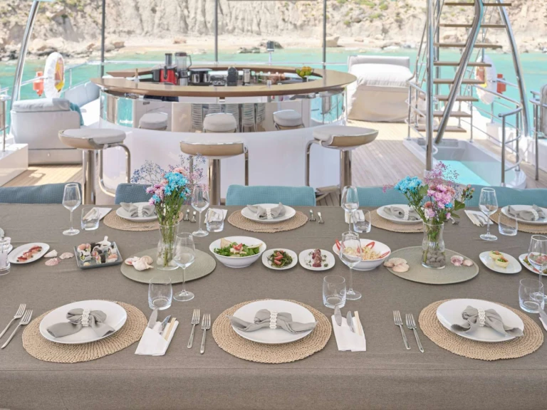 Luxury Yacht for rent Greece at the best price