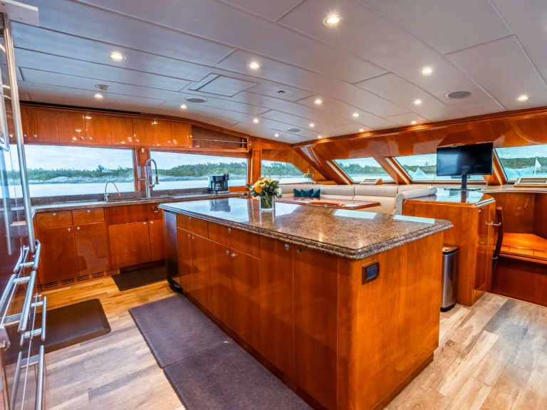 Luxury Yacht rental with or without captain Hargrave Nassau