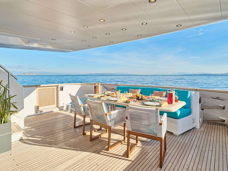 Yacht charter Athens cheap VENETICO