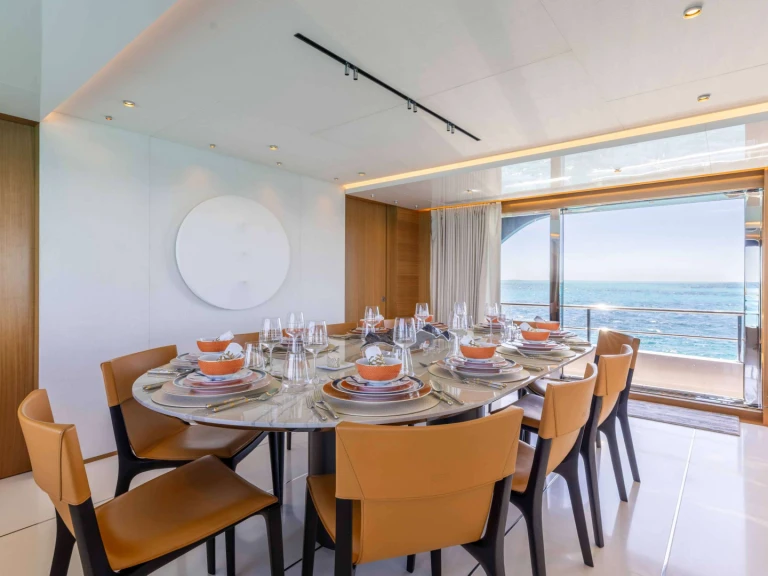 Luxury Yacht rental with or without captain Ocean alexander Bahamas